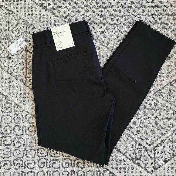 GAP Pants - GAP Skinny Ankle Dress Pants Size 2